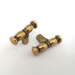 knopek Accademia, starozlatá