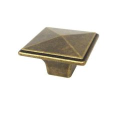 knopek Ennio, staromosaz