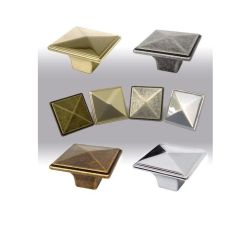 knopek Ennio, staromosaz