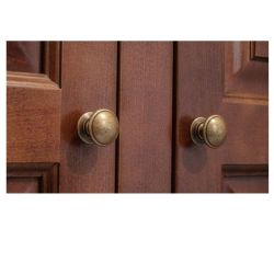 mosazný knopek Tazio, průměr 25 mm, staromosaz