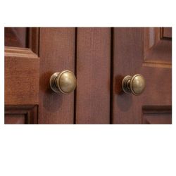 mosazný knopek Tazio, průměr 30 mm, staromosaz