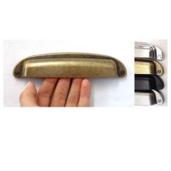 úchytka mušle Grande, staromosaz