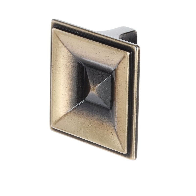 knopek Olenia větší XR26, staromosaz