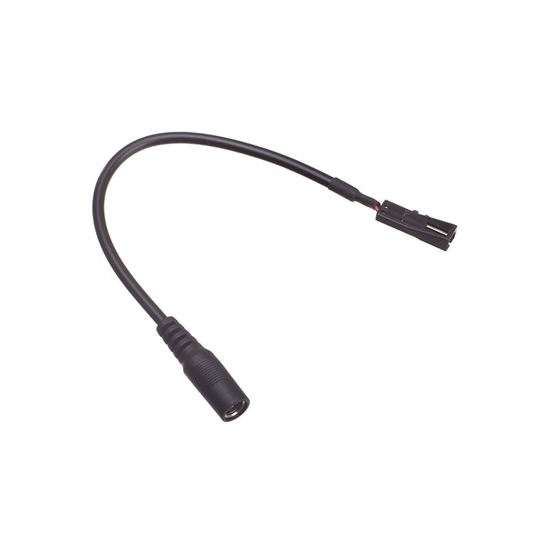 Propojovací kabel s konektormi