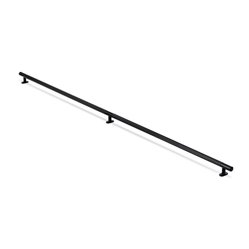 dlouhé madlo Fluted, černá matná