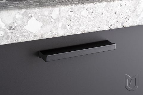 Obrázek nábytkové úchytky Wakano v povrchové úpravě černá matná od značky Tulip